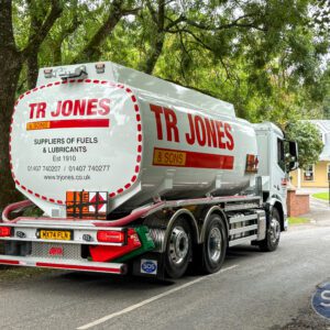 TR Jones & Sons: DAF XD410 Rigid Tanker to Holyhead, Wales.