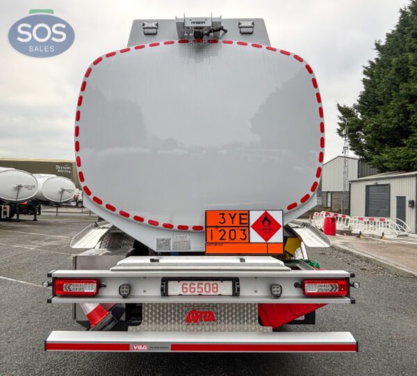 2025 Volvo FM 380 Rigid Tanker - Image 5