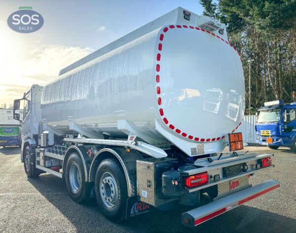 2025 DAF XD 410 Rigid Tanker - Image 4