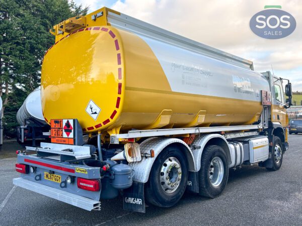 2018 DAF CF 370 FAN Rigid Tanker - Image 6